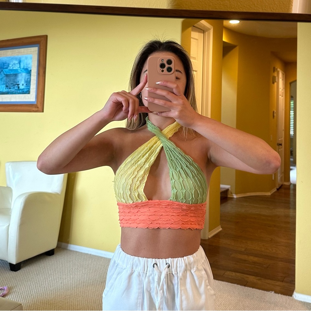 Multicolor crop top
